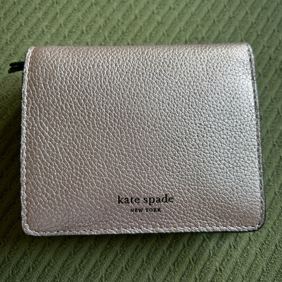 Kate Spade 1/2 wallet - Picture 2 of 4